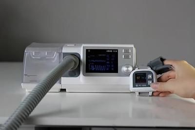 肺功能不好應該買制氧機還是呼吸機?